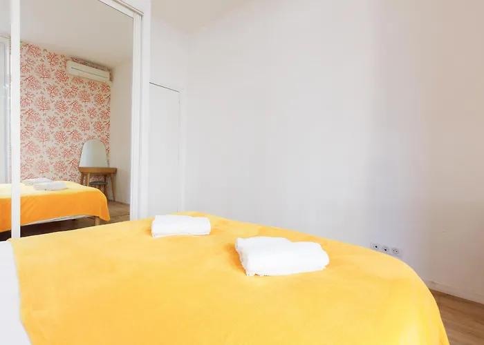 Nasturtium Yourhosthelper Apartman *